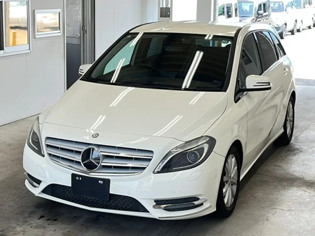 Mercedes-Benz B CLASS