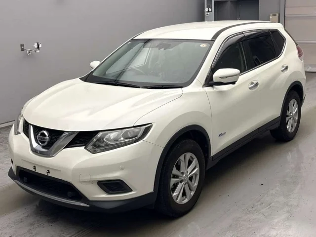 Nissan X-TRAIL — фото 1