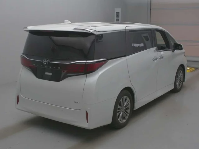 Toyota ALPHARD — фото 2