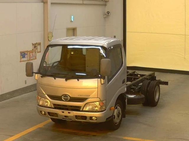 HINO DUTRO — фото 1