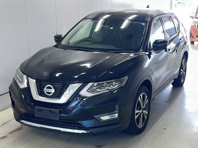 Nissan X-TRAIL — фото 1