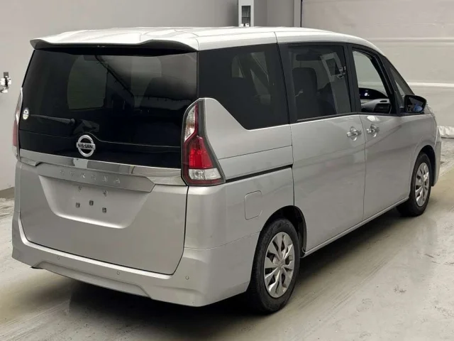 Nissan SERENA — фото 2