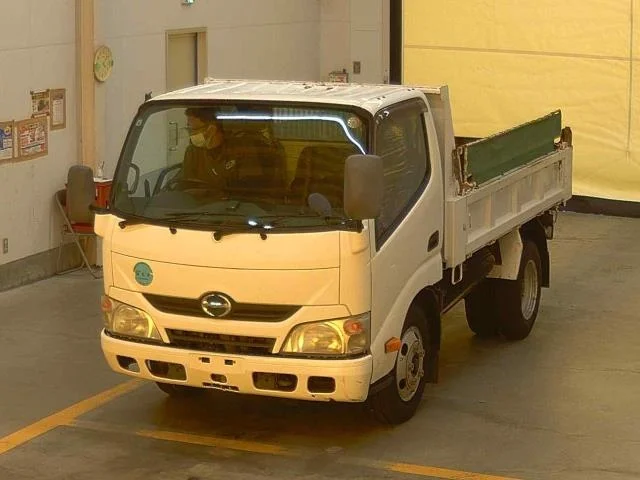 HINO DUTRO — фото 1