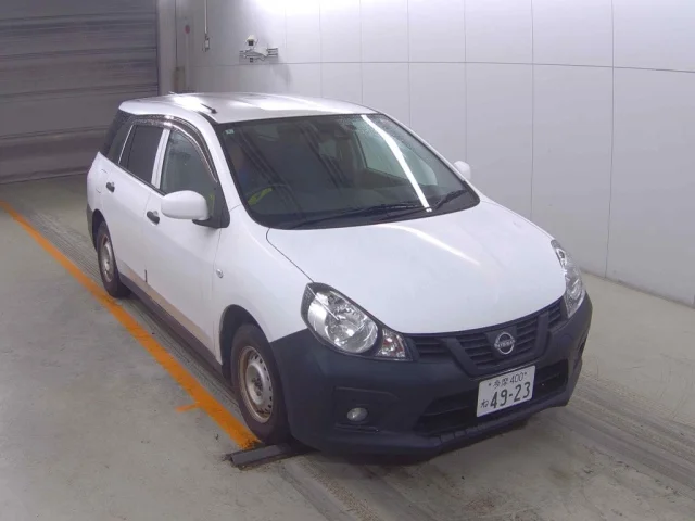 Nissan AD