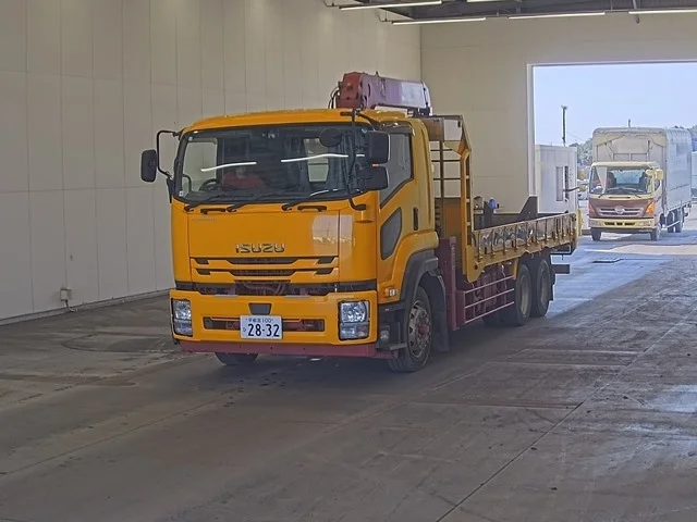 Isuzu FORWARD — фото 1
