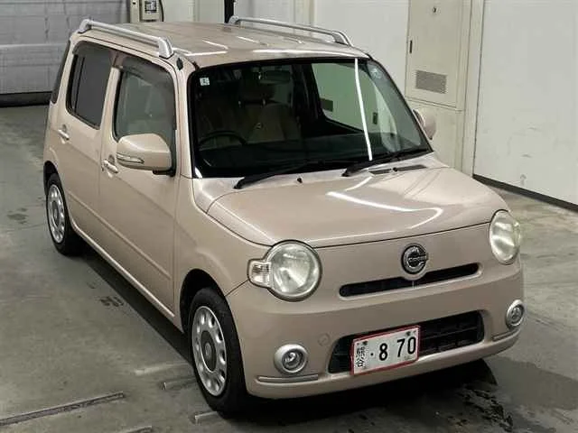 Daihatsu MIRA