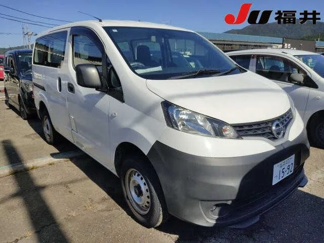 Nissan NV200 — фото 1