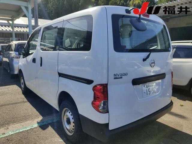 Nissan NV200 — фото 2
