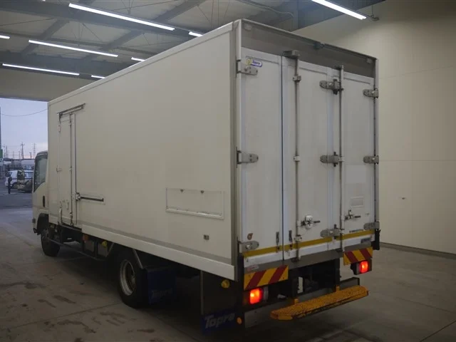 Isuzu ELF — фото 2
