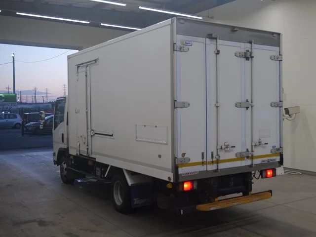 Isuzu ELF — фото 2