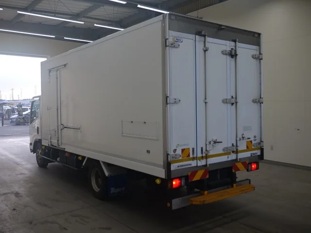 Isuzu ELF — фото 2