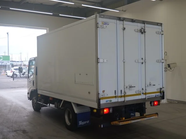 Isuzu ELF — фото 2
