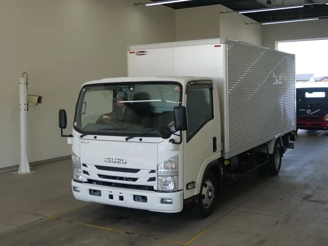 Isuzu ELF — фото 1