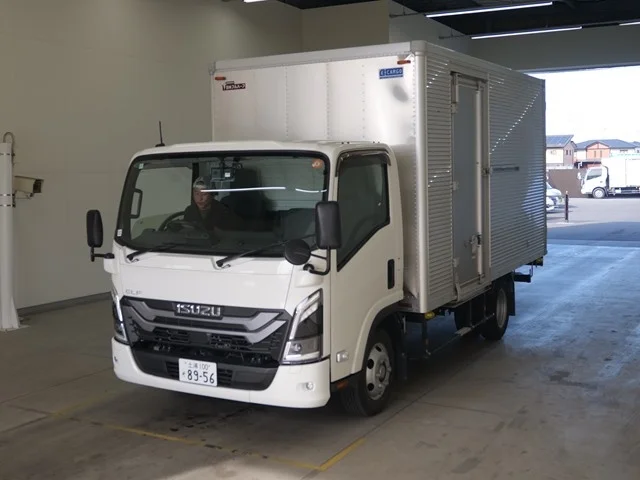 Isuzu ELF — фото 1