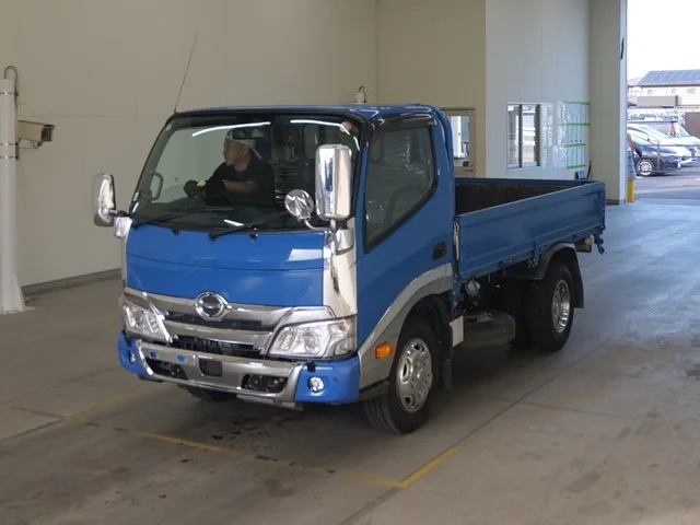 HINO DUTRO — фото 1