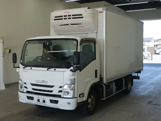 Isuzu ELF — фото 1