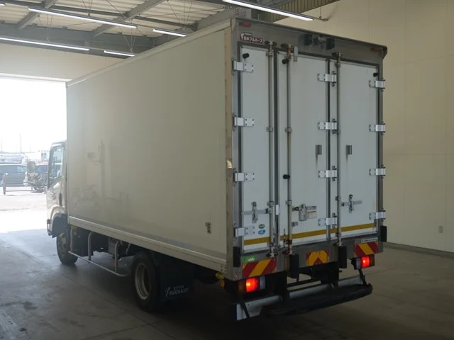 Isuzu ELF — фото 2