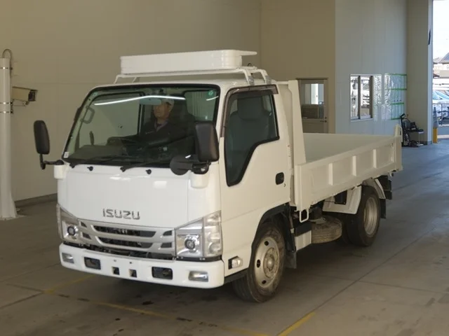 Isuzu ELF — фото 1