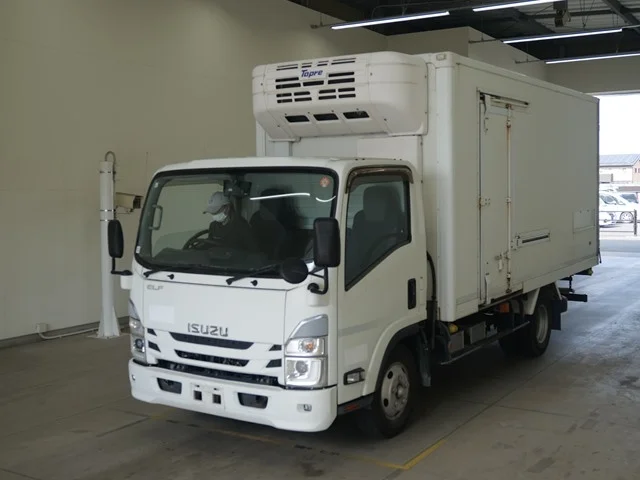 Isuzu ELF — фото 1