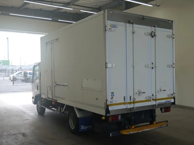 Isuzu ELF — фото 2