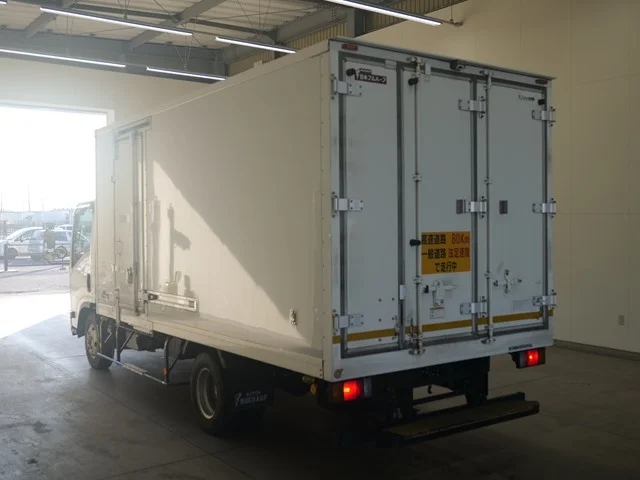 Isuzu ELF — фото 2