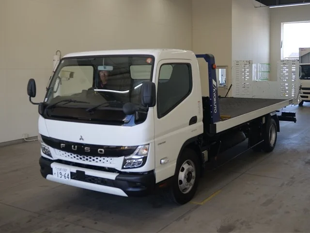 Mitsubishi CANTER — фото 1