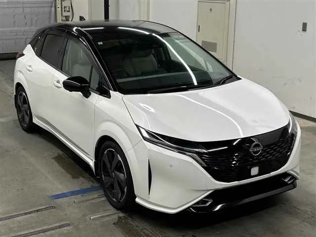 Nissan AURA — фото 1