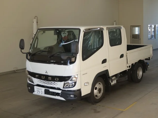 Mitsubishi CANTER — фото 1