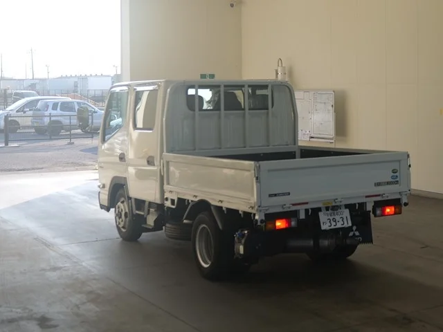 Mitsubishi CANTER — фото 2