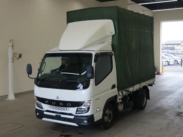 Mitsubishi CANTER — фото 1