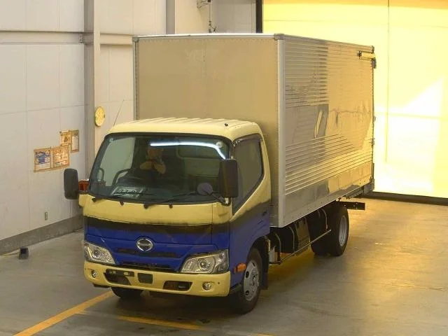 HINO DUTRO — фото 1