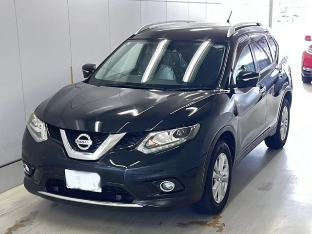 Nissan X-TRAIL — фото 1