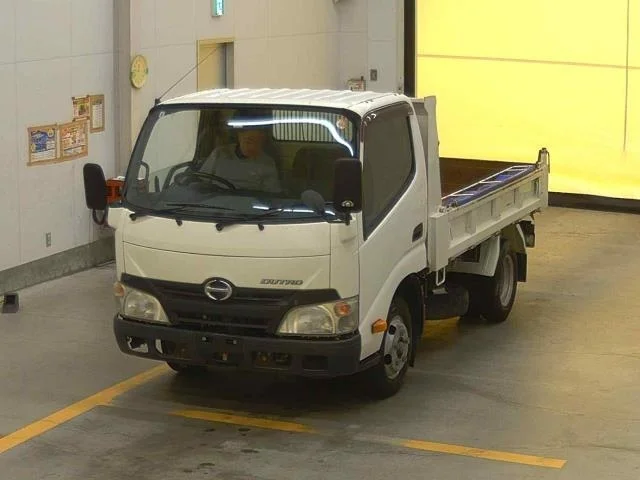 HINO DUTRO — фото 1