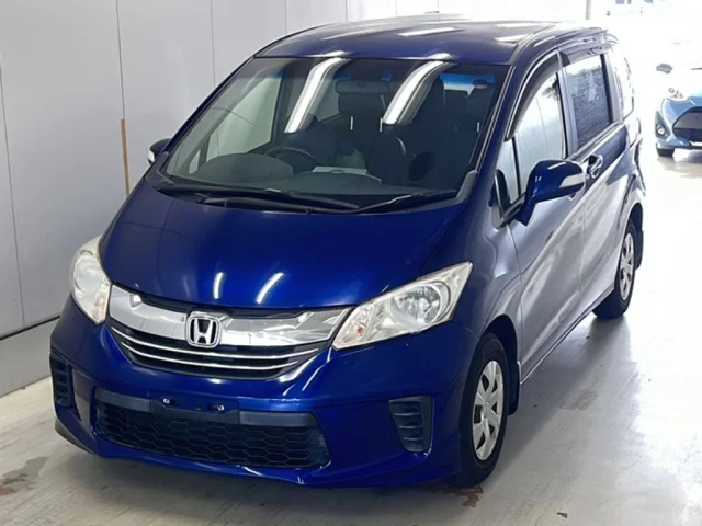 Honda FREED — фото 1