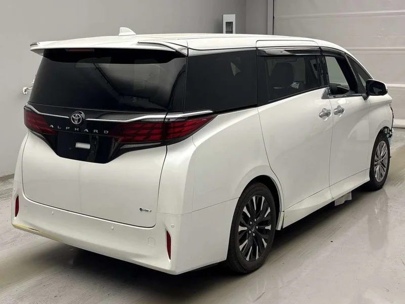 Toyota ALPHARD — фото 2