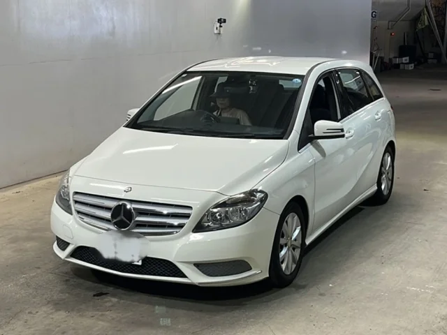 Mercedes-Benz B CLASS