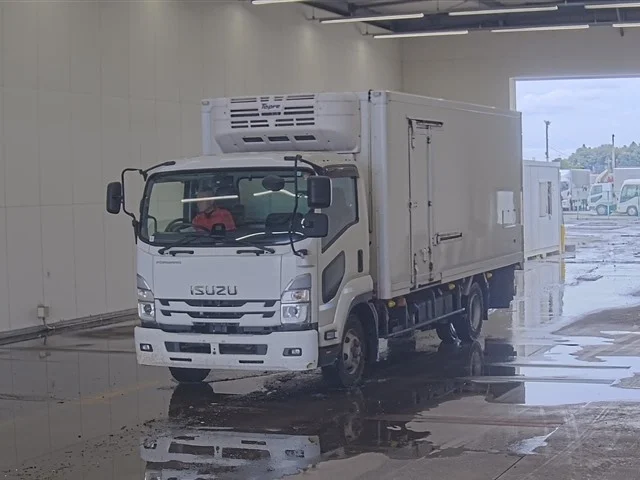 Isuzu FORWARD