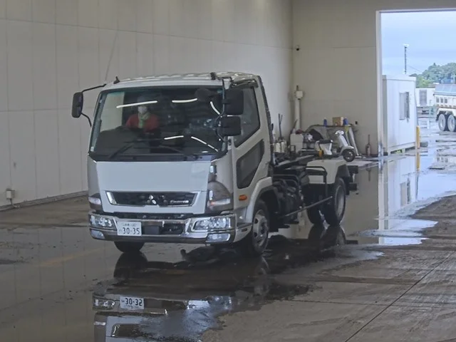 Mitsubishi FUSO FIGHTER