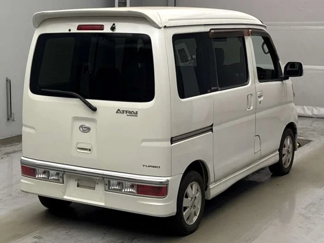 Daihatsu ATRAI WAGON — фото 2