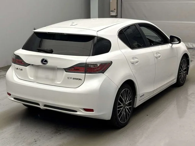 Lexus CT — фото 2
