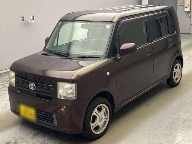 Toyota PIXIS SPACE