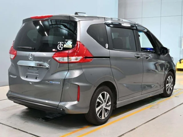 Honda FREED — фото 2