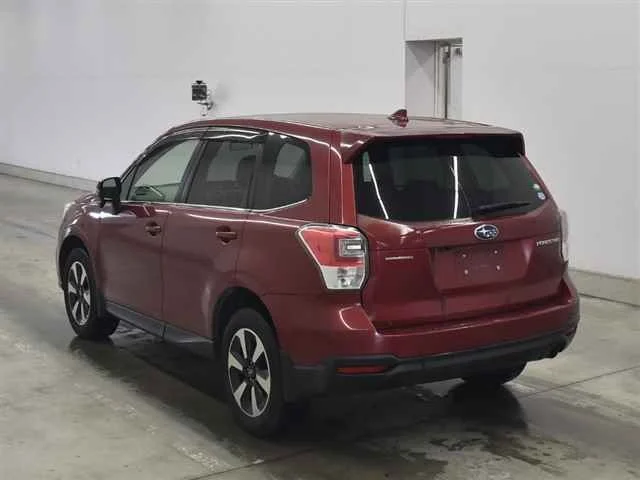 Subaru FORESTER — фото 2