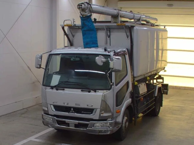Mitsubishi FUSO FIGHTER — фото 1