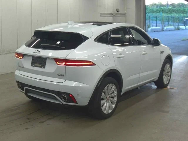 Jaguar E-PACE — фото 2