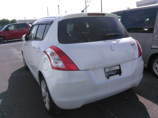Suzuki SWIFT — фото 2