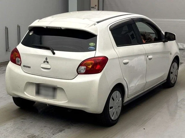 Mitsubishi MIRAGE — фото 2