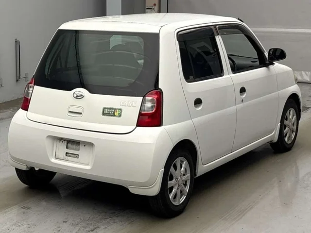 Daihatsu ESSE — фото 2