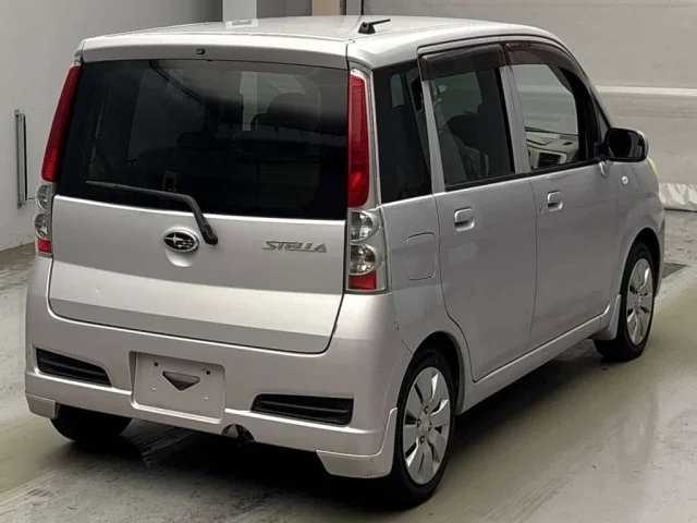 Subaru STELLA — фото 2