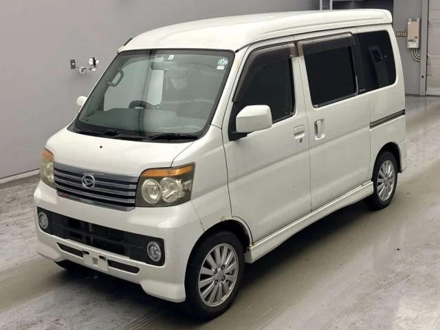 Daihatsu ATRAI WAGON — фото 1